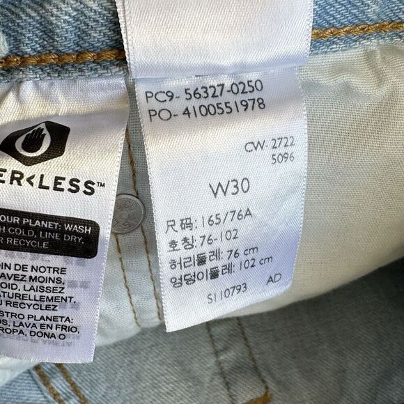 Levis 501 High Rise Denim Shorts Distressed Button Fly Light Wash Womens Size 30 - Picture 7 of 13